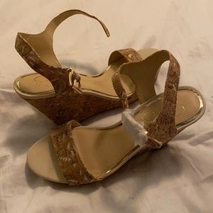 Jessica Simpson sandals size 10